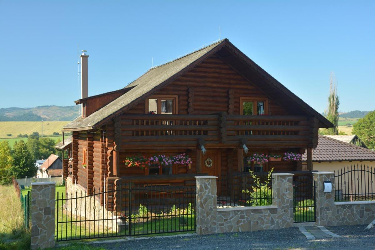 Trinity Log Cabin Wellness Resort Štrba المظهر الخارجي الصورة