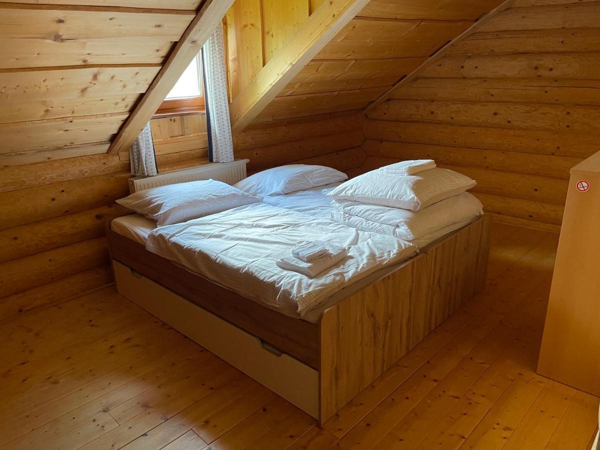 Trinity Log Cabin Wellness Resort Štrba المظهر الخارجي الصورة