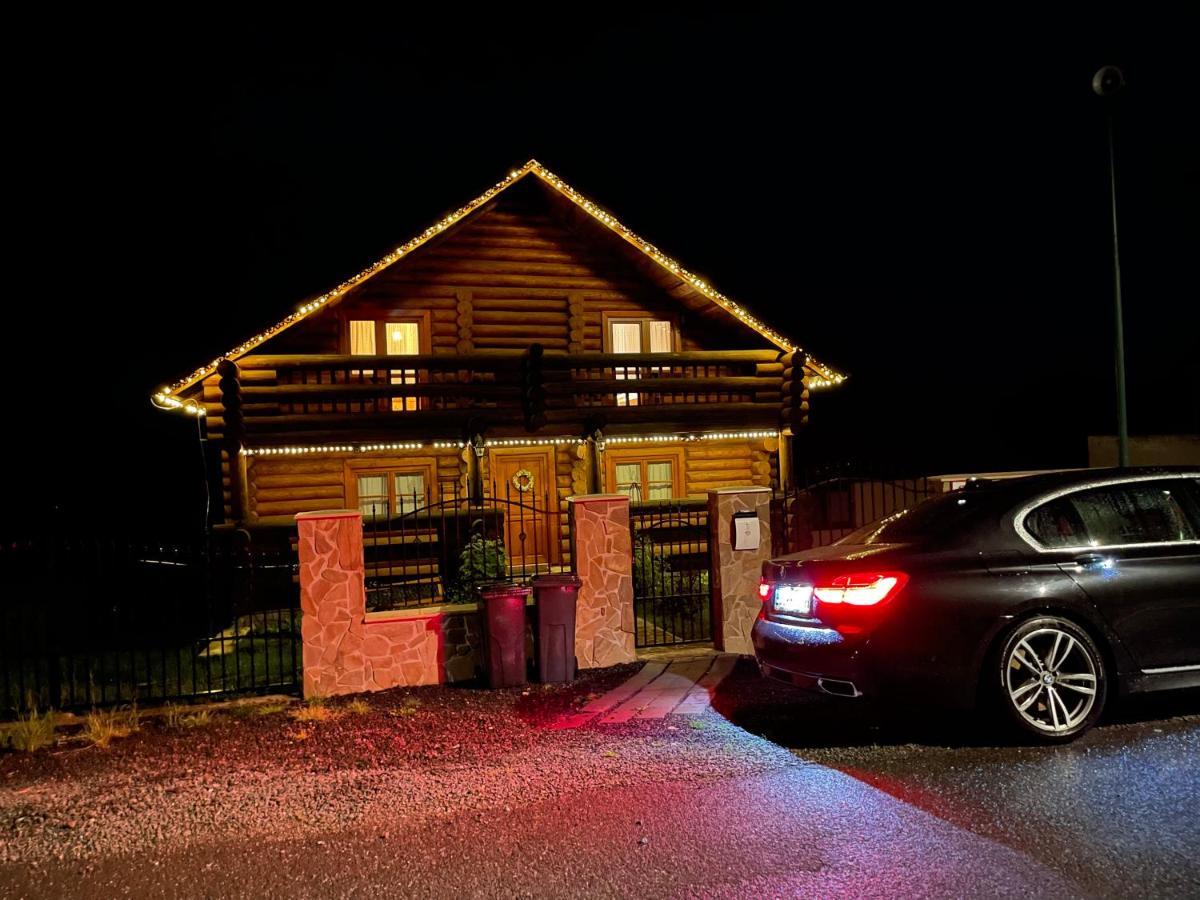Trinity Log Cabin Wellness Resort Štrba المظهر الخارجي الصورة